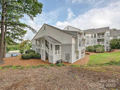 820 Hamiltons Harbor Drive, Lake Wylie, SC 29710