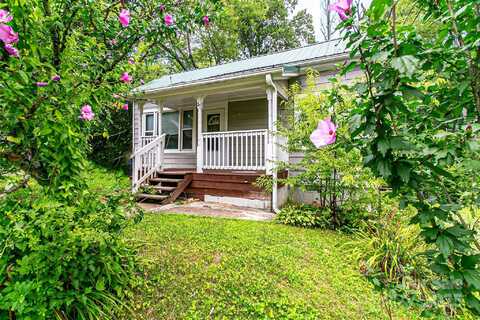 27 Curlee Street, Brevard, NC 28712