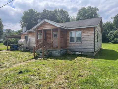 49 Robinson Street, Waynesville, NC 28786