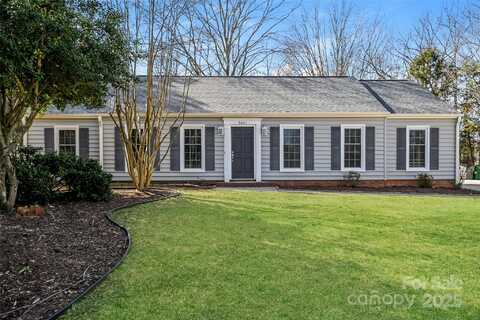 9601 Cloverwood Court, Charlotte, NC 28270