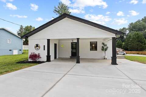 110 S Justice Street, Hendersonville, NC 28739