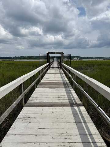 117 Wando Reach Road, Wando, SC 29492