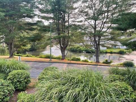 54 Rope Ferry Road, Waterford, CT 06385