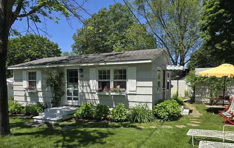 48 East Street, Madison, CT 06443