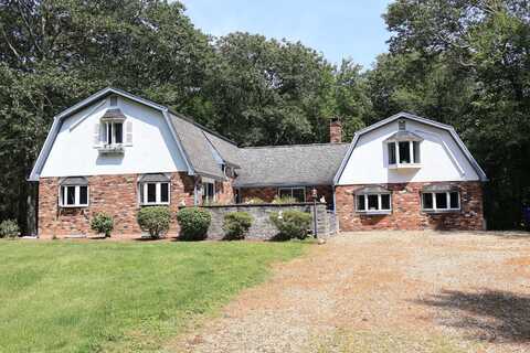 100 French Road, Bolton, CT 06043