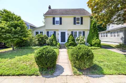 363 Lake Avenue, Bridgeport, CT 06605