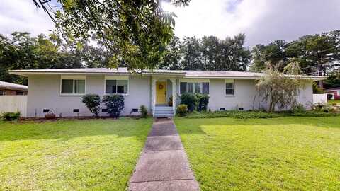 713 Bridlewreath Avenue, Dothan, AL 36301