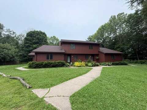 103 Summers Cir, Kewaunee, WI 54216