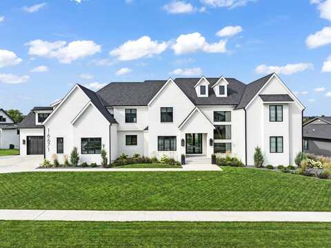 16671 Winston Drive, Clive, IA 50325