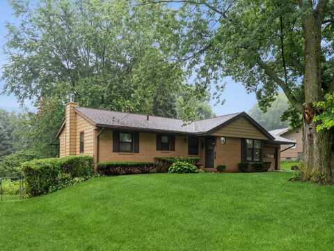 1053 24th Street, West Des Moines, IA 50266