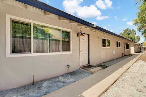 389 Glenn, Fresno, CA 93701