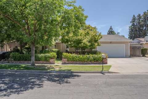 5344 Salinas Avenue N, Fresno, CA 93722
