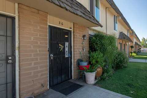 4136 Thesta Street N, Fresno, CA 93726