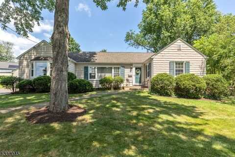 24 Dogwood Ln, New Providence, NJ 07974