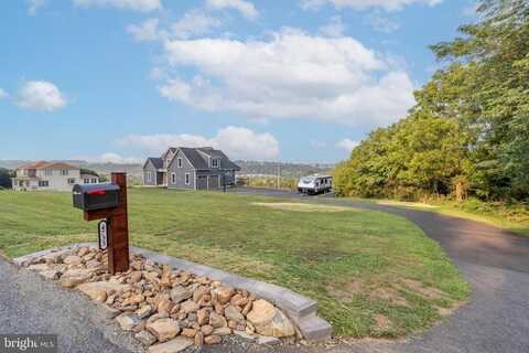 4733 EGYPT ROAD, COPLAY, PA 18037