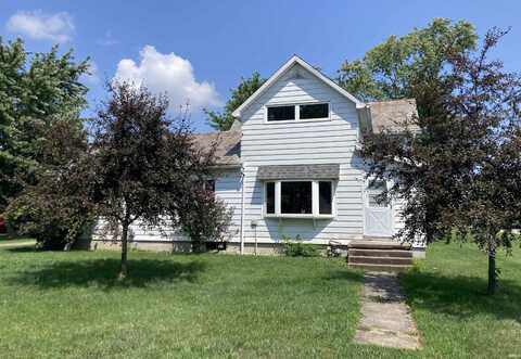 2414 S County Line Road, Yoder, IN 46798