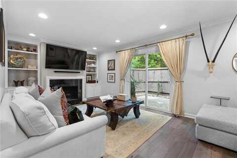 33 Ivy Trail NE, Atlanta, GA 30342