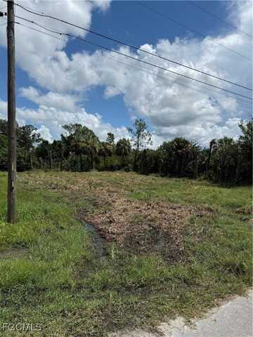 3812 11th Street SW, Lehigh Acres, FL 33976