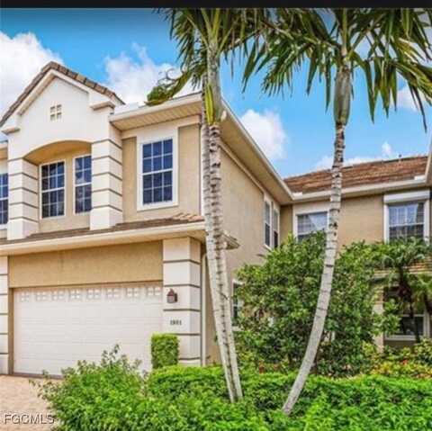 3099 Lancaster Drive unit: 7-702, Naples, FL 34105