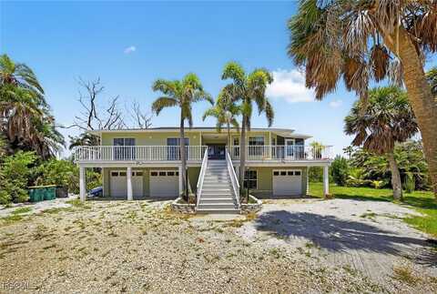 640 Oliva Street, Sanibel, FL 33957