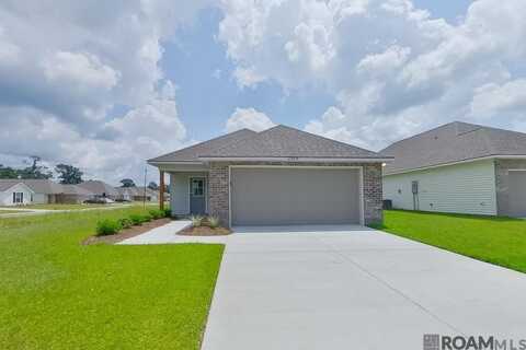 22870 Balsam Dr, Denham Springs, LA 70726