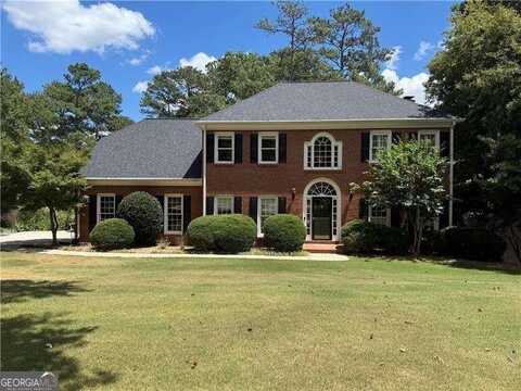 450 Fourth Fairway, Roswell, GA 30076