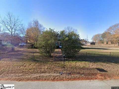 131 Linville Road, Moore, SC 29369