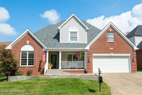 10110 Springhurst Gardens Cir, Louisville, KY 40241
