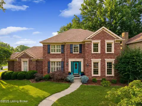 9801 Winged Foot Dr, Louisville, KY 40223