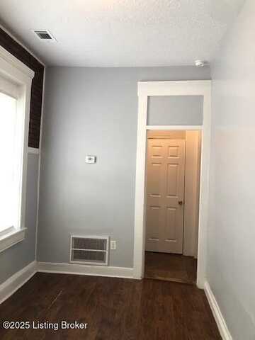 947 S Brook St, Louisville, KY 40203