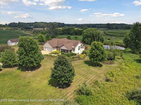 8283 S Williams Road, DeWitt, MI 48820