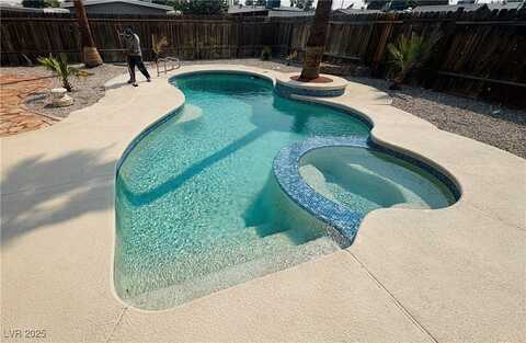 5872 Willard Street, Las Vegas, NV 89122