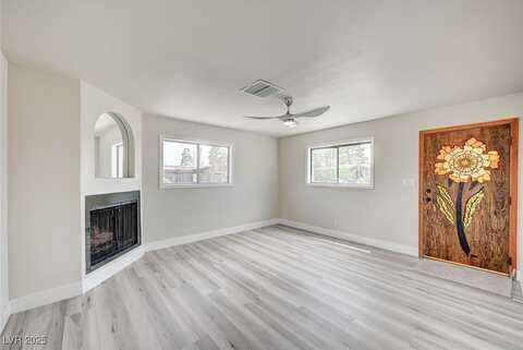 5872 Willard Street, Las Vegas, NV 89122