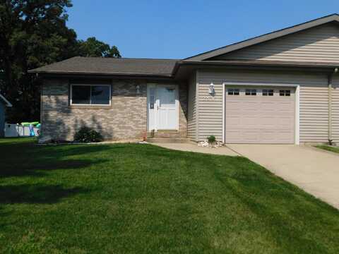 2540 Harvest Drive, Crown Point, IN 46307