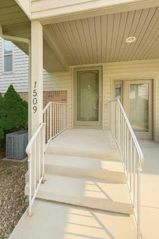 1509 Janice Drive, Schererville, IN 46375
