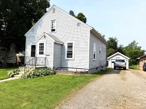 118 HUDSON ST, Antigo, WI 54409
