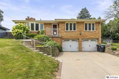 618 S 113th Avenue, Omaha, NE 68154