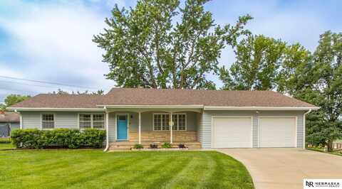 10604 Yort Circle, Omaha, NE 68134