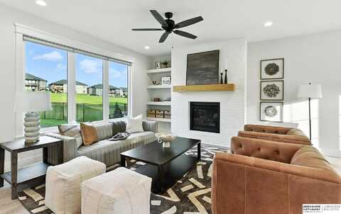 2525 N 187th Circle, Elkhorn, NE 68022