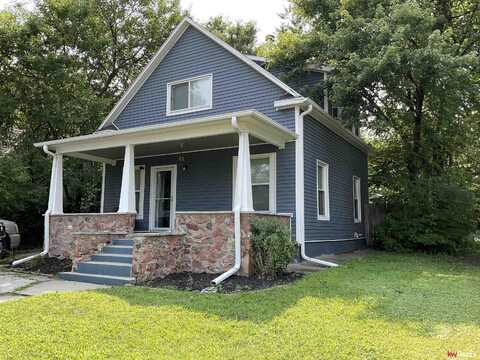 3037 S 48th Street, Lincoln, NE 68506