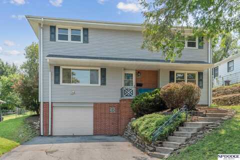 4709 Bancroft Street, Omaha, NE 68106