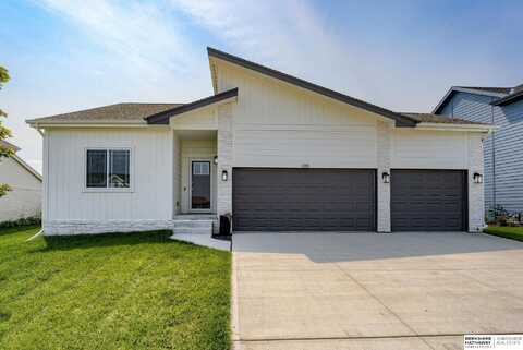 8008 S 200 Street, Gretna, NE 68028