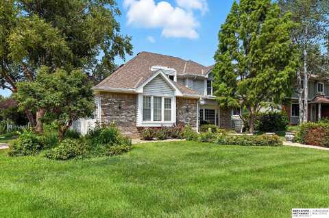 16222 Oak Circle, Omaha, NE 68130