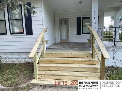 404 N Cedar Street, Wood Lake, NE 69221