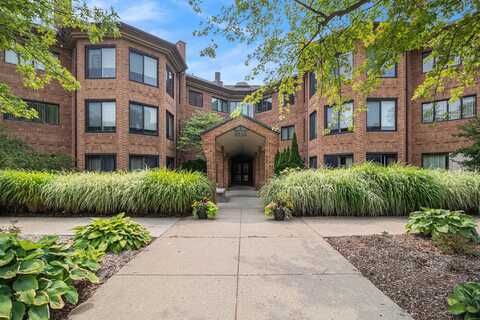 2115 Nature Cove Court, Ann Arbor, MI 48104