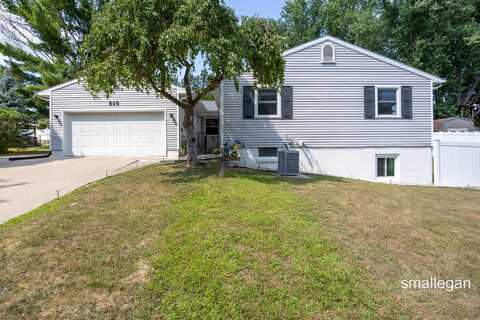 510 W High Street, Greenville, MI 48838