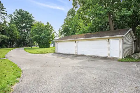 1806 Bond Street, Niles, MI 49120