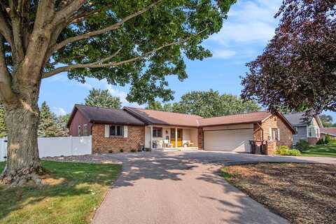 7047 Bliss Court, Grandville, MI 49418