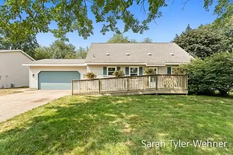 161 W 34th Street, Holland, MI 49423
