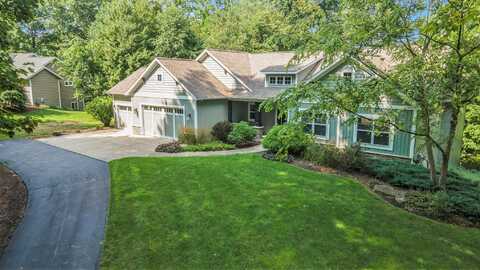 6722 Red Tail Ridge, Belmont, MI 49306